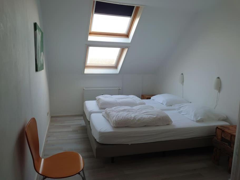 De Oostkamer; Eiland Appartement Naast Natuurgebied Boschplaat Oosterend  Εξωτερικό φωτογραφία